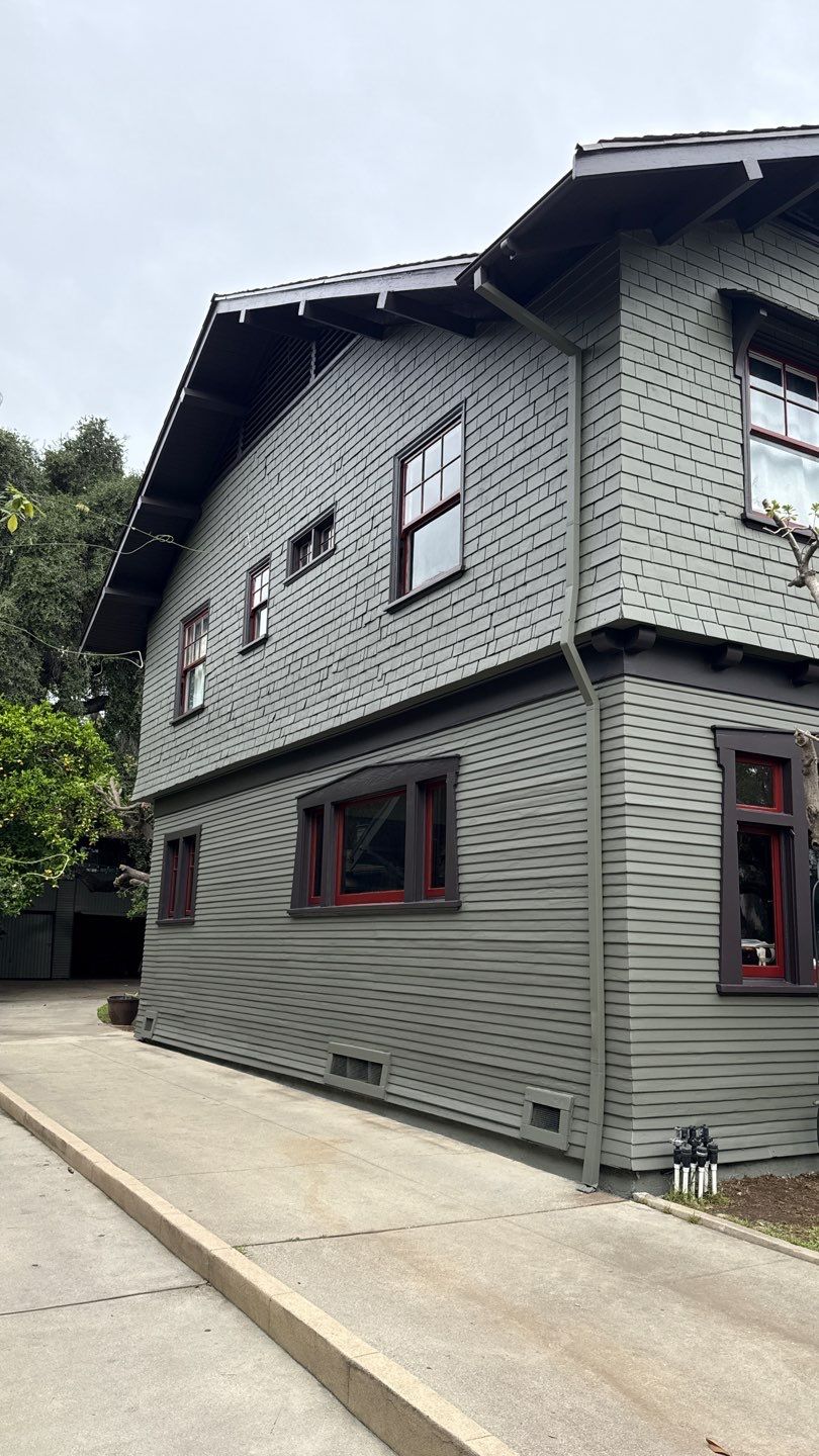 Exterior repaint project image 12